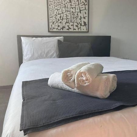 Lovely Flat In The Center 36 Apartamento Tel Aviv Exterior foto