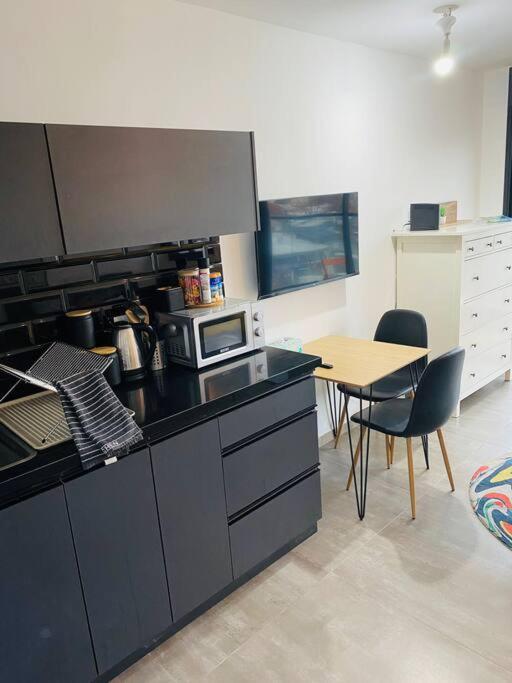 Lovely Flat In The Center 36 Apartamento Tel Aviv Exterior foto